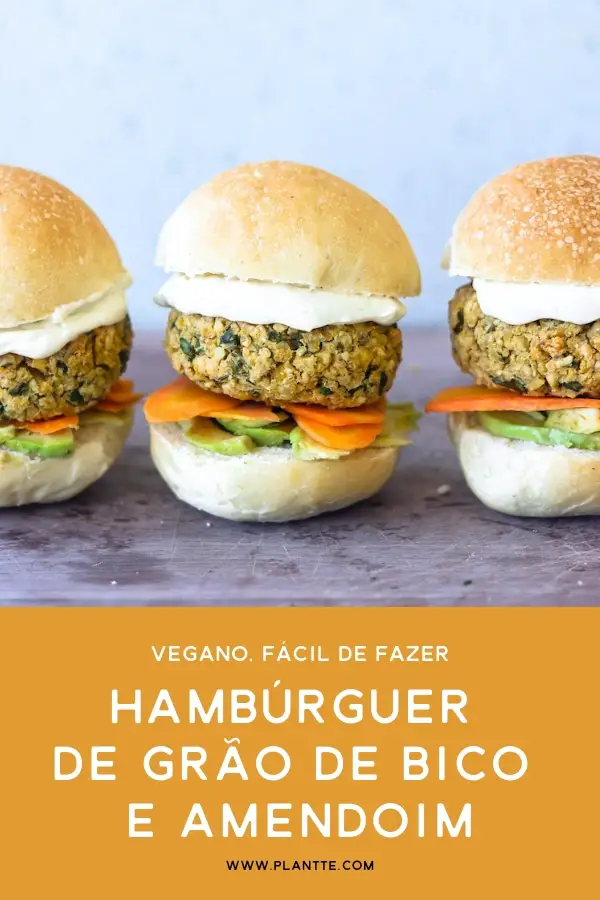 hambúrguer de grão de bico e amendoim vegano servido no pão com maionese de tofu, avocado e cenoura