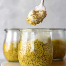 Pudim de Chia com Manga e Coco-image