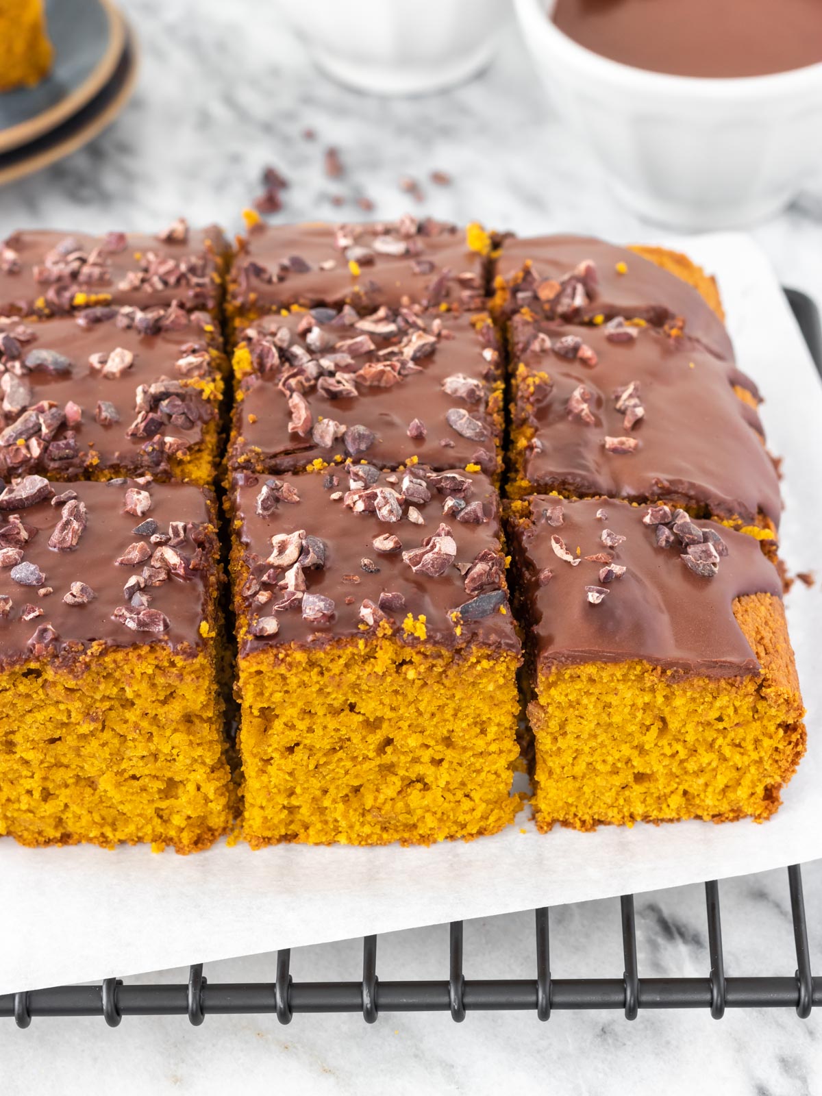 SEM FARINHA DE TRIGO, SEM LEITE! ESSE BOLO DE CENOURA É SUPER