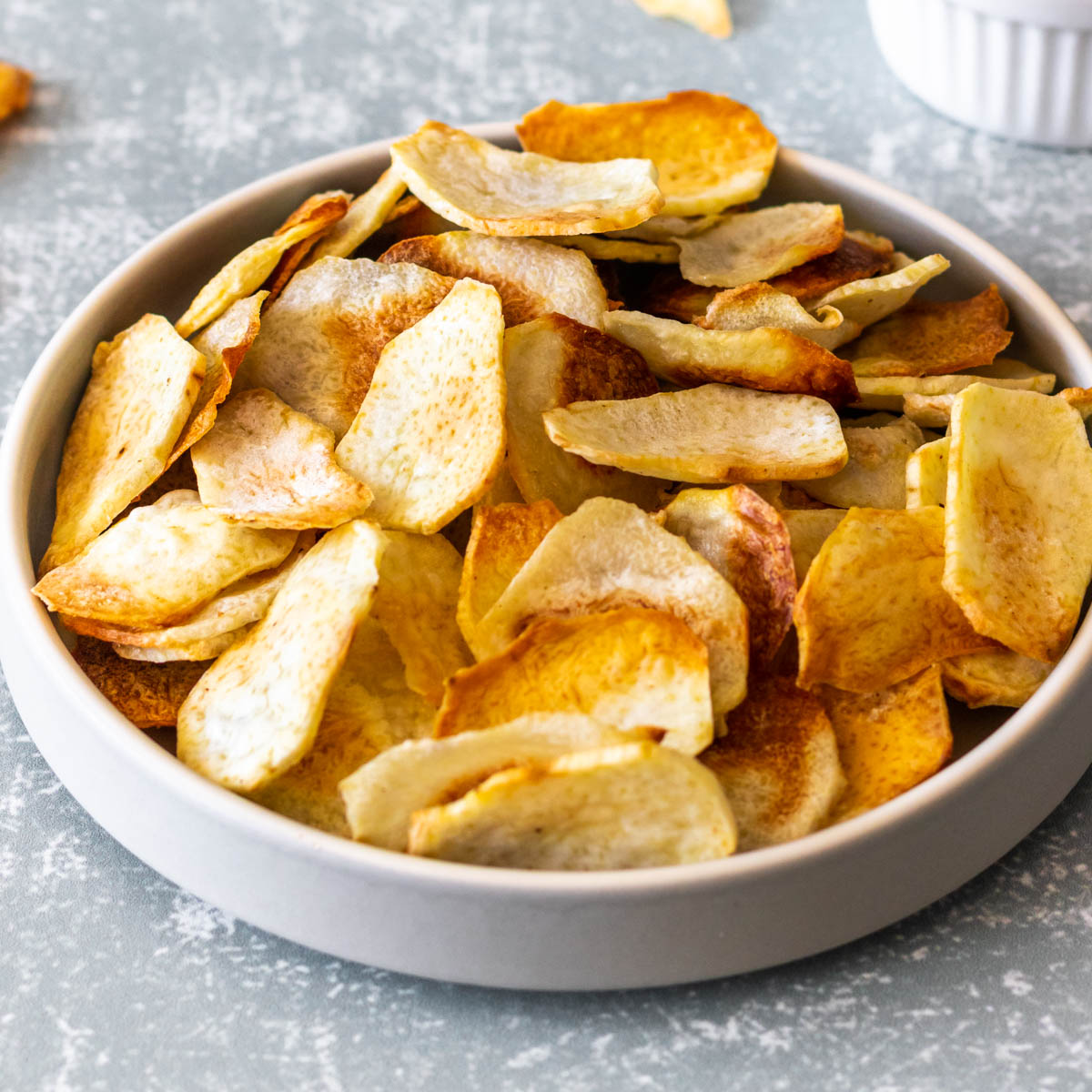 prato de chips de inhame
