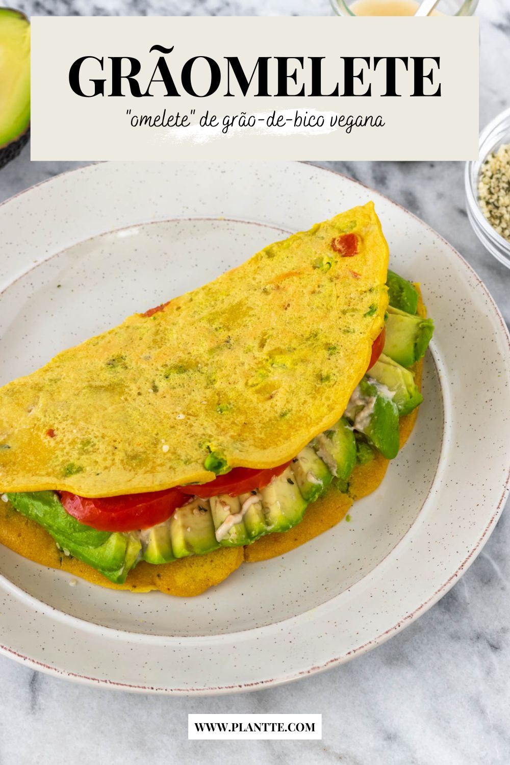 grãomelete recheada com abacate e tomate
